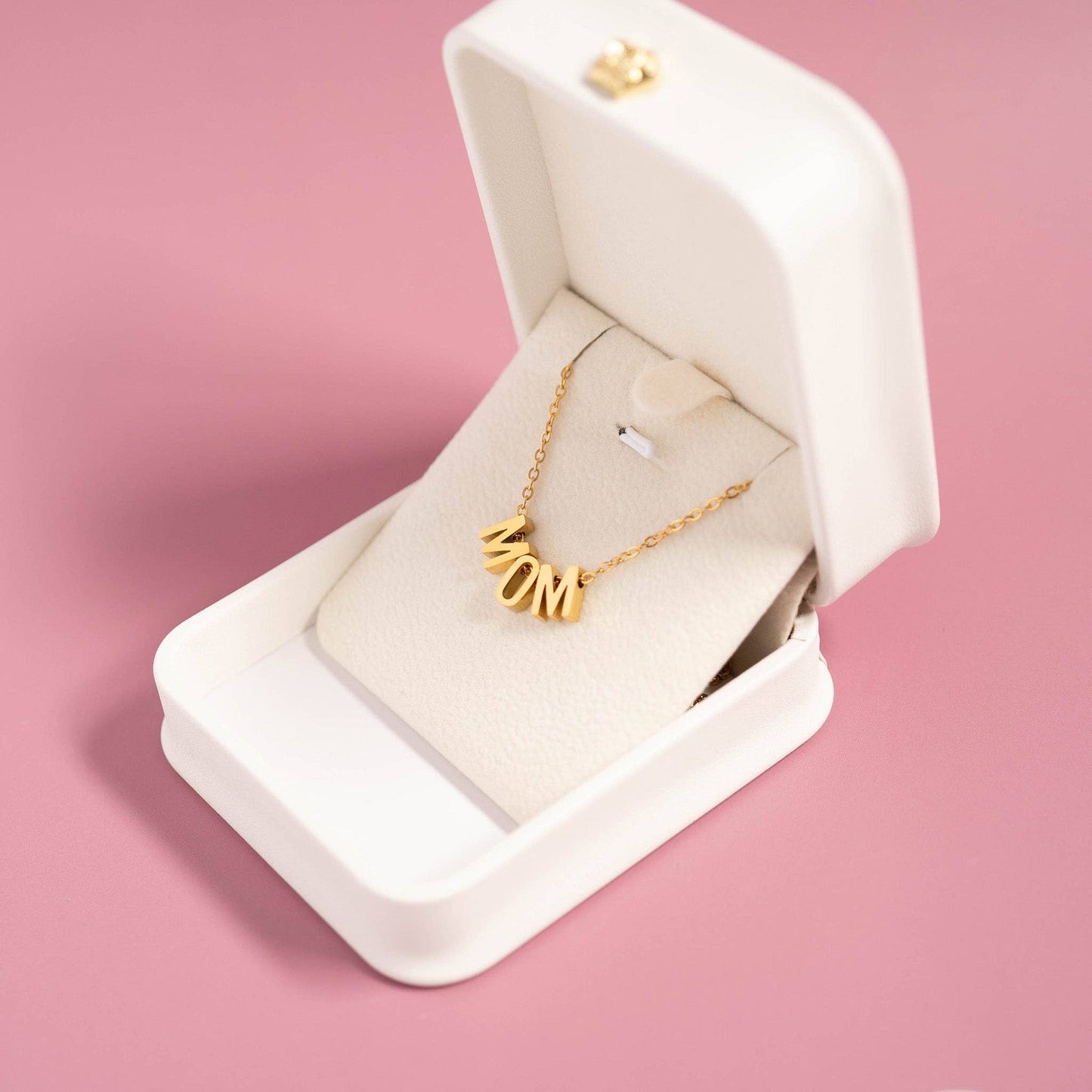 18K Gold PVD Stainless Steel Mom Necklace: Gold