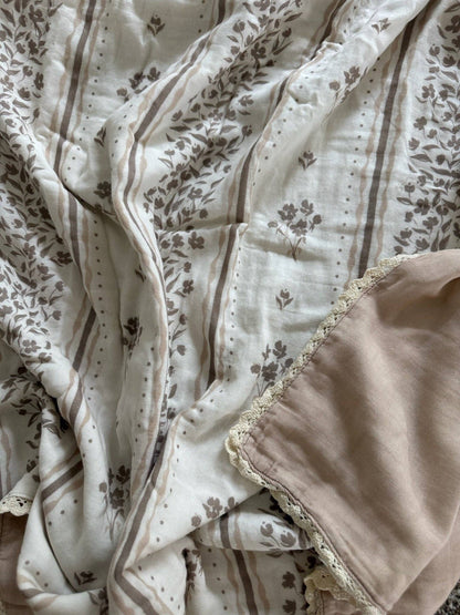Lettie Floral QUILTED 6 Layer Gauze Blanket: Lace