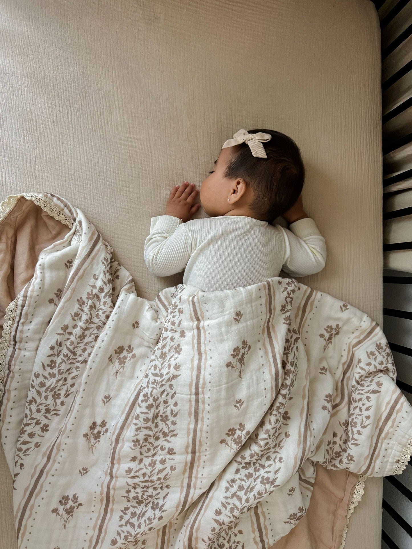 Lettie Floral QUILTED 6 Layer Gauze Blanket: Lace