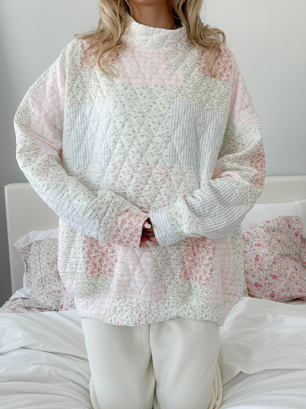 Quilted Pastel Mockneck Sweatshirt: Pastel