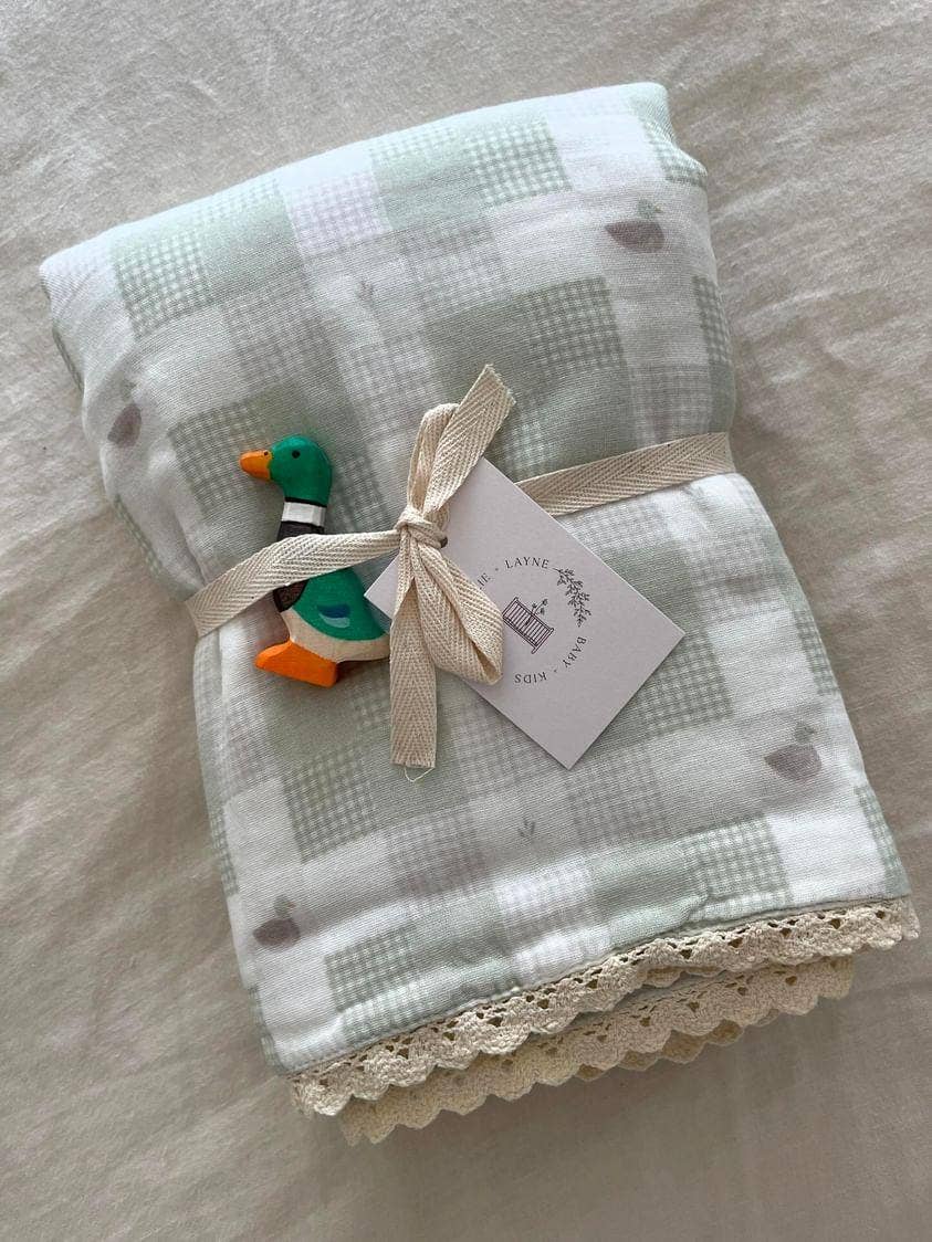 Little Mallard Duck QUILTED 6 Layer Gauze Blanket: Lace