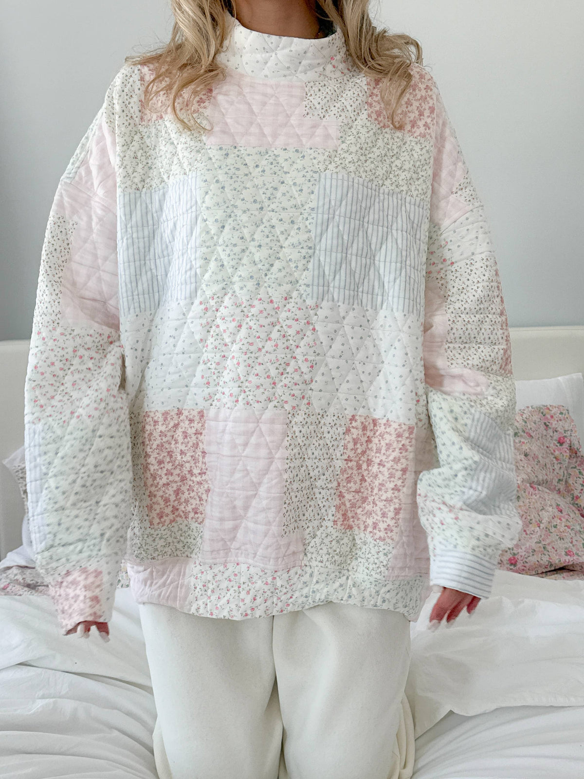 Quilted Pastel Mockneck Sweatshirt: Pastel