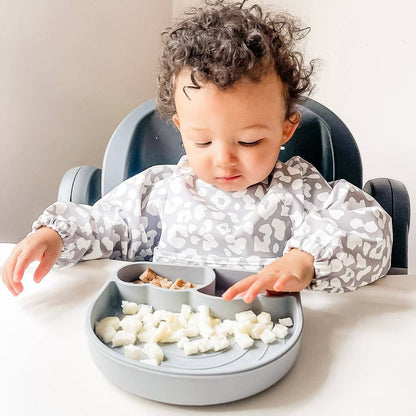 The Grayson Long Sleeve Bib - Leopard: Petal Pink / 6-36M