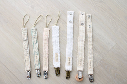 Crotchet Ribbon Collection Pacifier Clip: Taupe