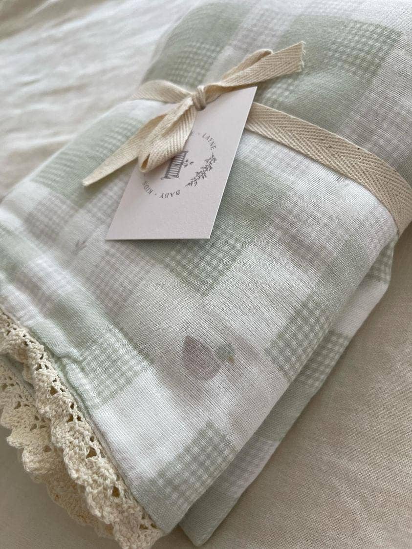 Little Mallard Duck QUILTED 6 Layer Gauze Blanket: Lace