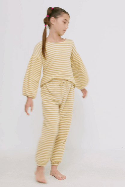 Girls Brushed Stripe Puff Sleeve Knit Top : Olive