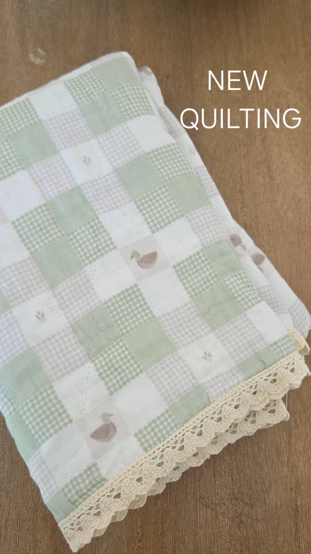Little Mallard Duck QUILTED 6 Layer Gauze Blanket: Lace