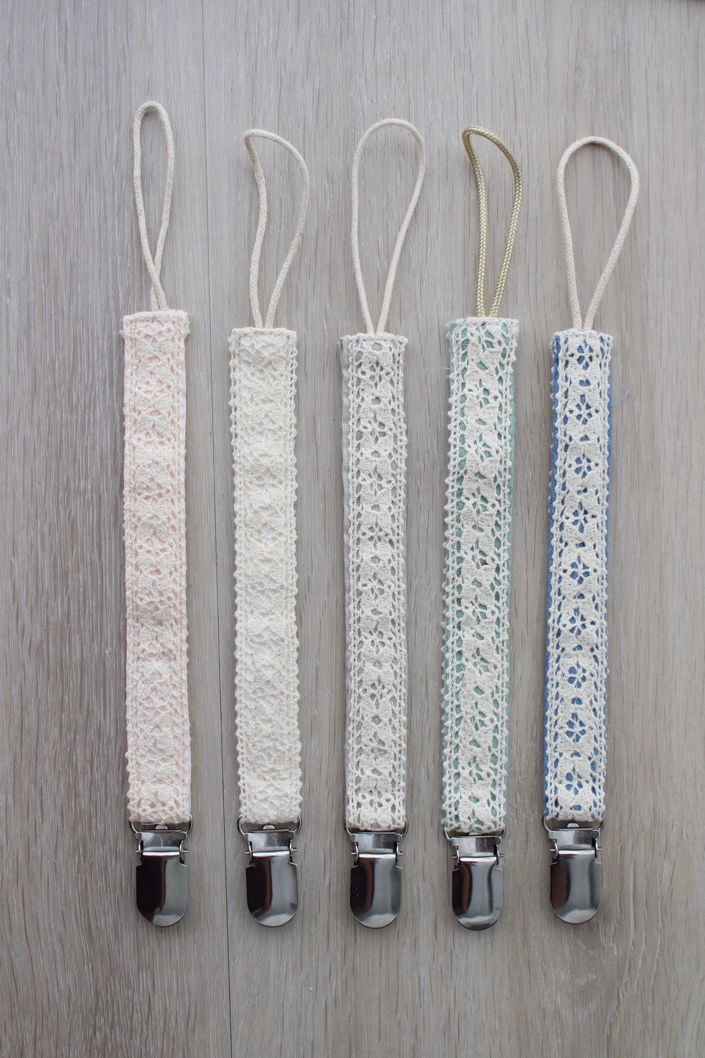 Crotchet Ribbon Collection Pacifier Clip: Taupe