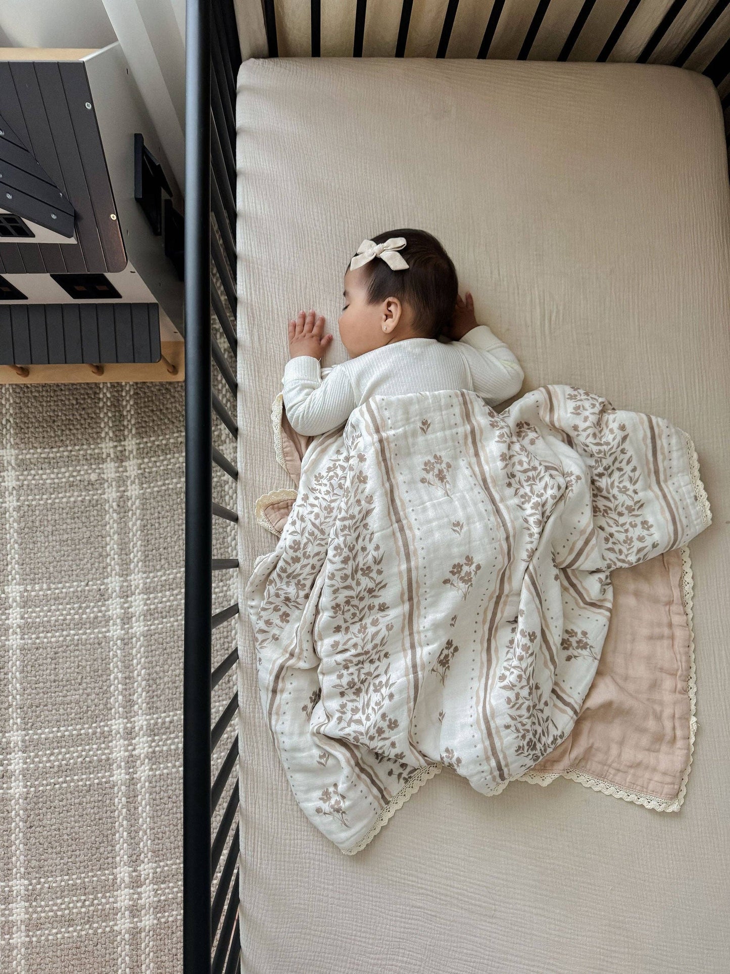 Lettie Floral QUILTED 6 Layer Gauze Blanket: Lace