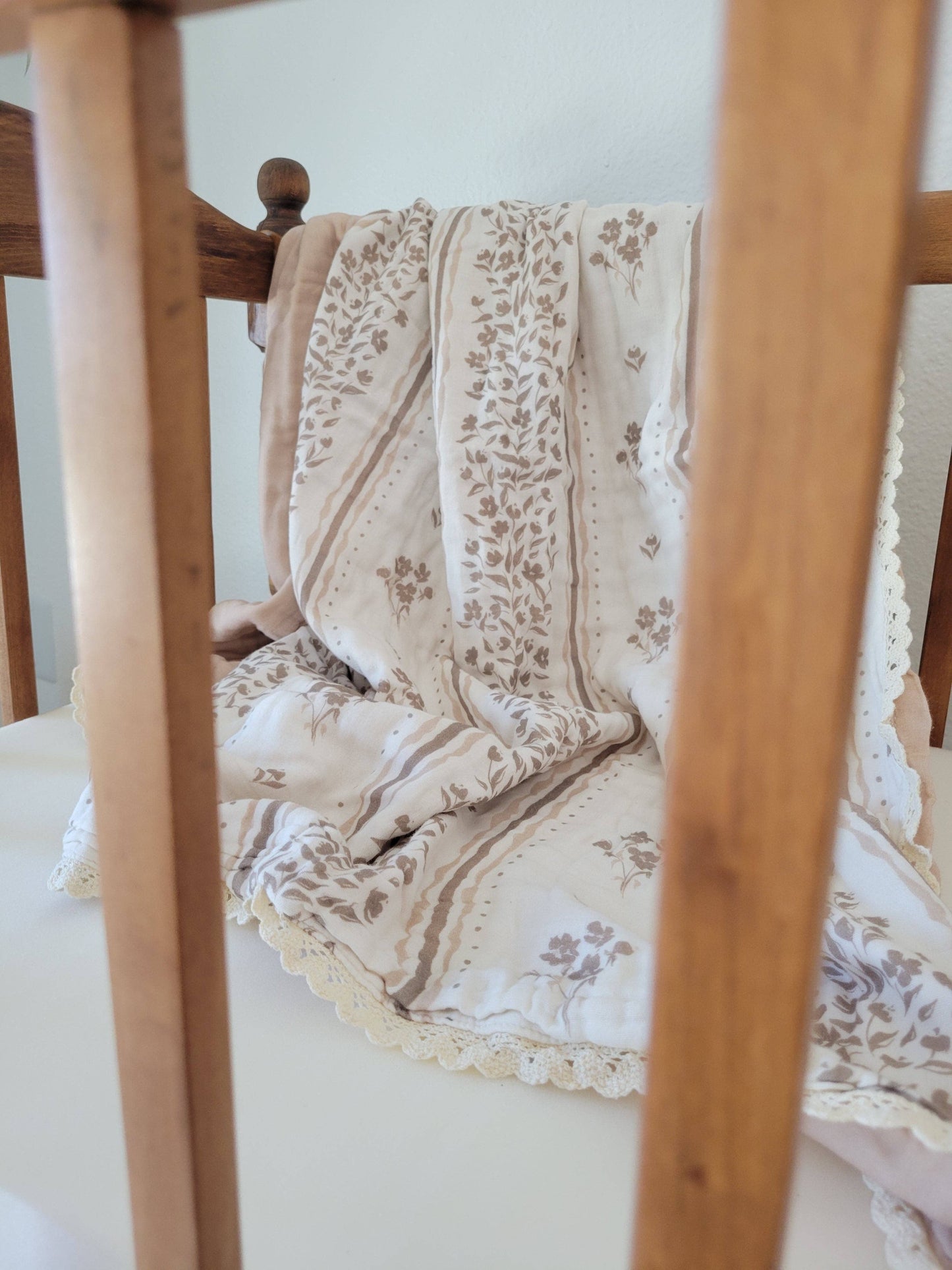 Lettie Floral QUILTED 6 Layer Gauze Blanket: Lace
